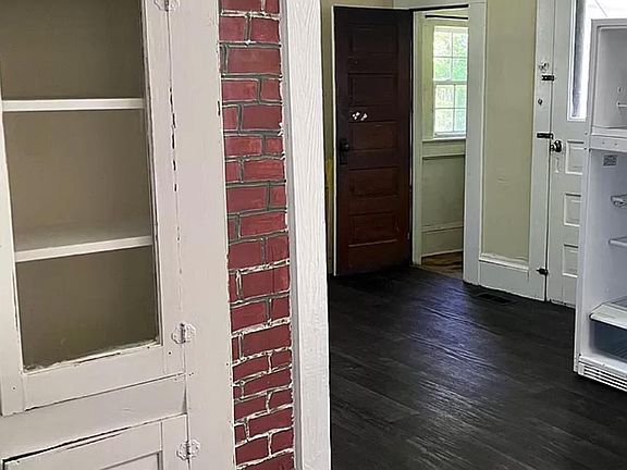 3rd image of 5321 Park St