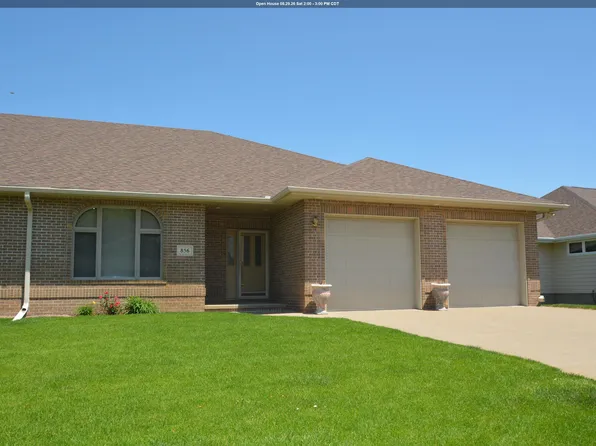 856 Springbrook Dr, Hinton, IA 51024
