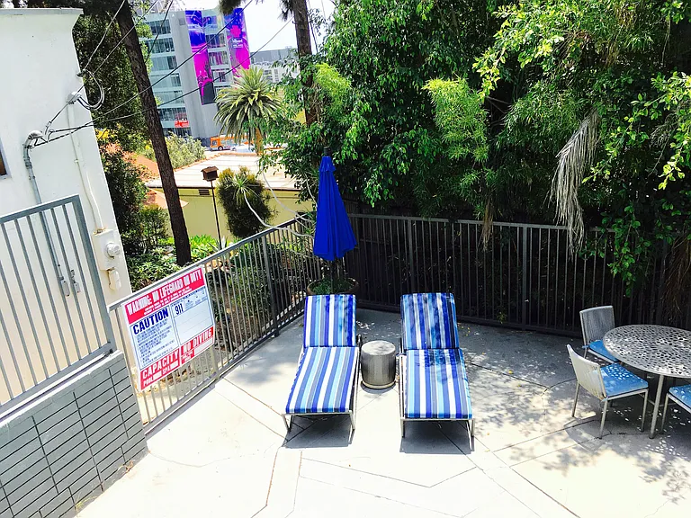 1920 Hillcrest Rd #8A — Photo 6