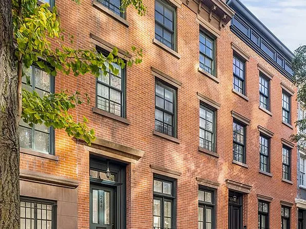 244 W 12th St, New York, NY 10014