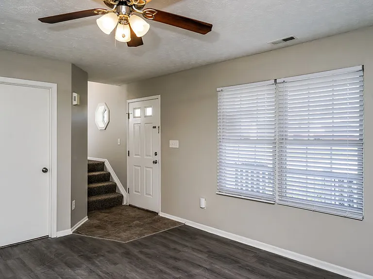 6311 Hackel Dr — Photo 6