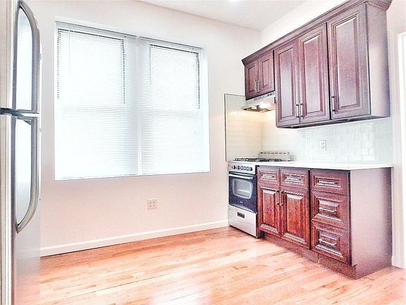 3rd image of 31-60 31st St #2R