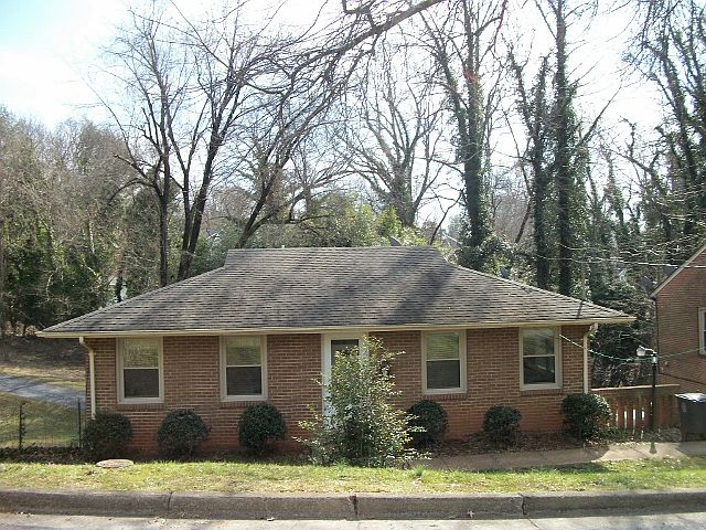 1st image of 408 Westmoreland Pl #A