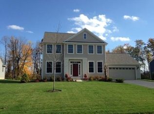 3 S Tourtise Dr, Clifton Park, NY 12065