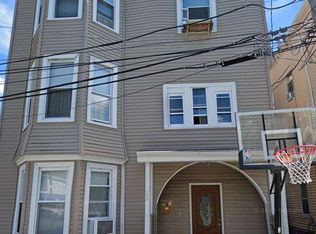 21 Marshfield St, Boston, MA 02119