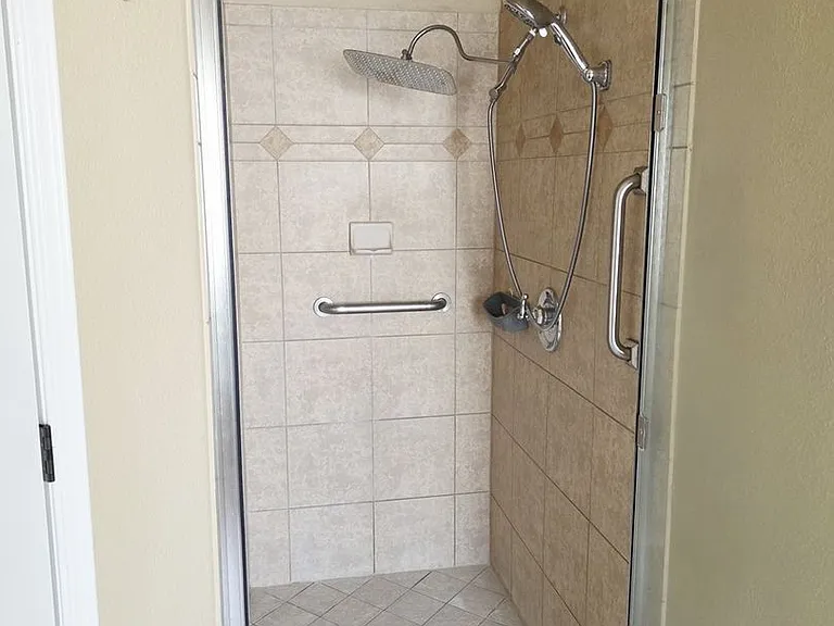 5705 Ireland Dr — Photo 10