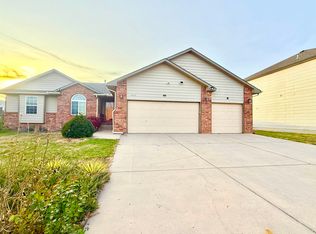 10110 E Stafford St, Wichita, KS 67207