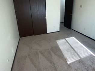 7501 W Green Tree Rd APT 8, Milwaukee, WI 53223