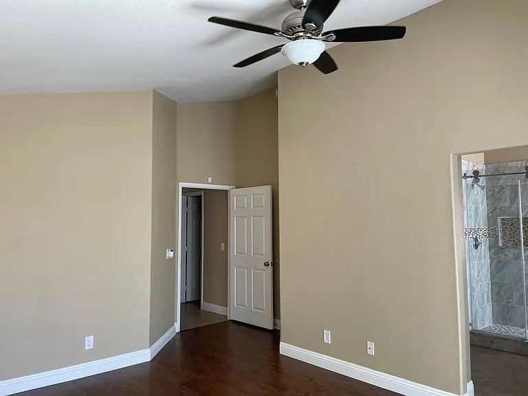 4906 High Creek Dr — Photo 6