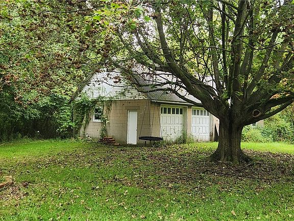 5th image of 2543 McMackin Rd