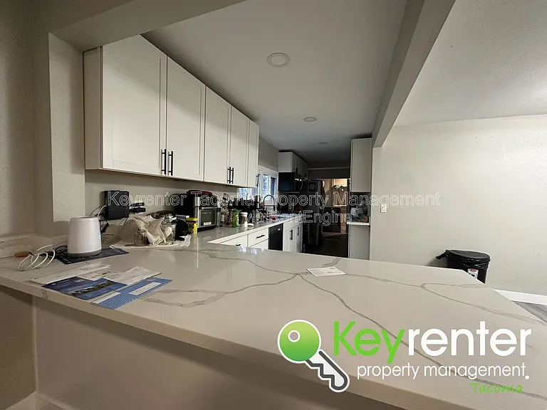 1520 S 56th St #1 — Photo 5
