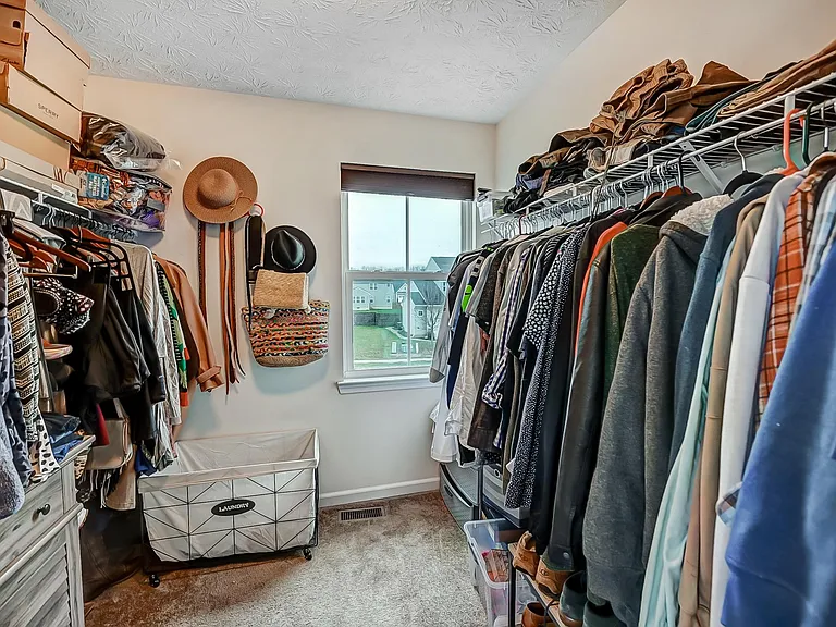 1404 Artesian Ln — Photo 36