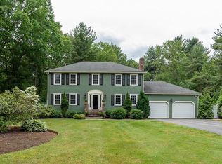 3 Puddingstone Ln, Mendon, MA 01756