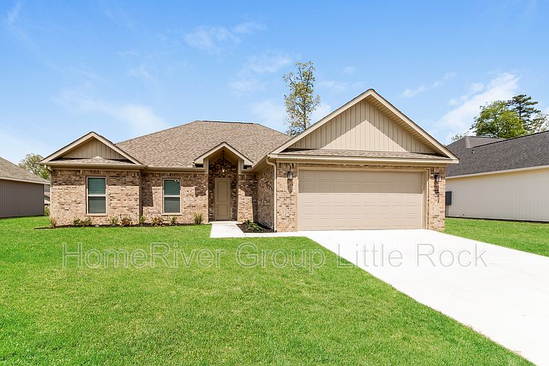 1st image of 4552 Western Woods Dr