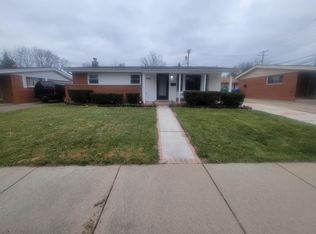 26740 Ann Arbor Trl, Dearborn Heights, MI 48127