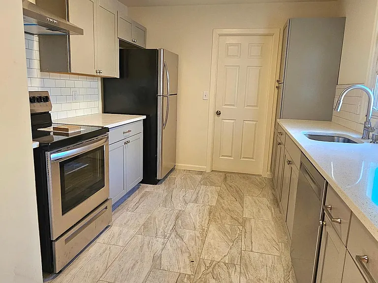 12 N Savoie St #1 — Photo 7