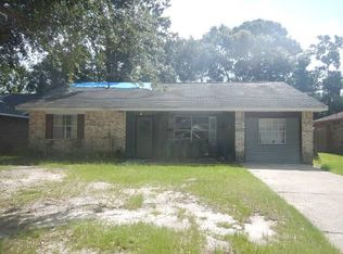 360 Ridgewood Dr, Mandeville, LA 70471