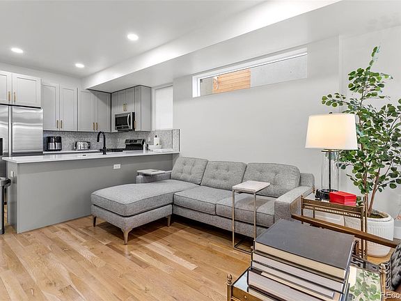 4th image of 1409 Knox Court #2