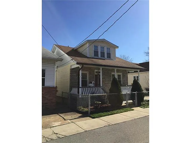 4857 Heidelberg Ave photo 1