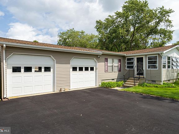 4th image of 27547 Oak Meadow Dr