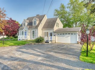 45 Rochester St, Lockport, NY 14094