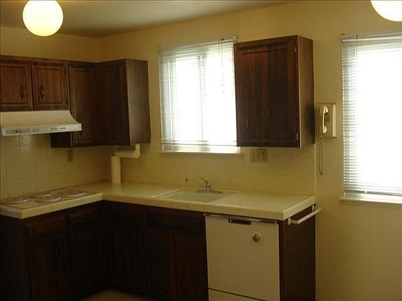 5th image of 72 Victoria St
