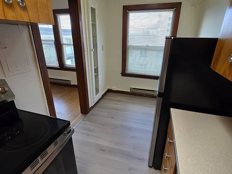 16 Valley St — Photo 7
