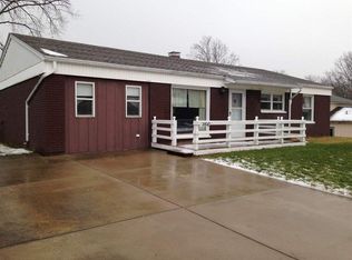 3610 Rainbow Dr, South Bend, IN 46628