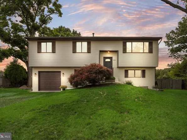 841 Chestnut Ave, Deptford, NJ 08096
