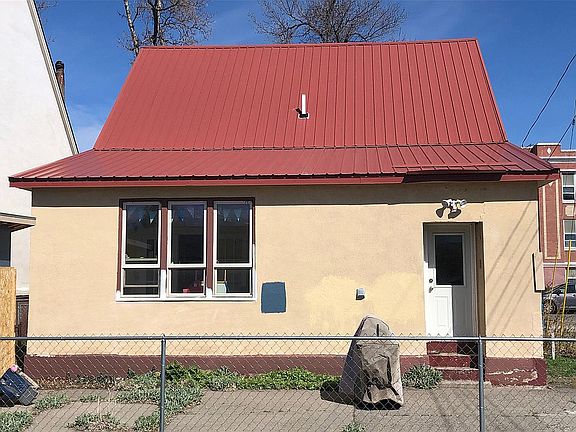 3rd image of 210 E Lewis St