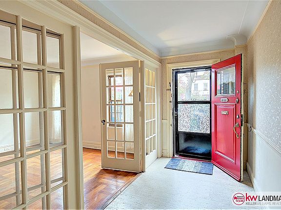 4th image of 3020 36th St