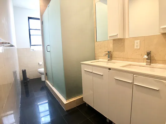 Rented by MOTION New York | media 15