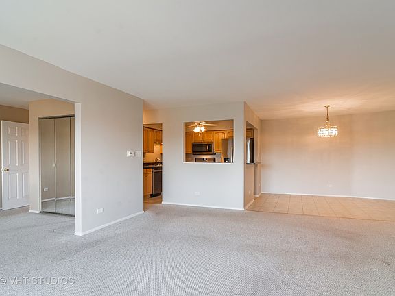 4th image of 3350 Carriage Way Dr #420