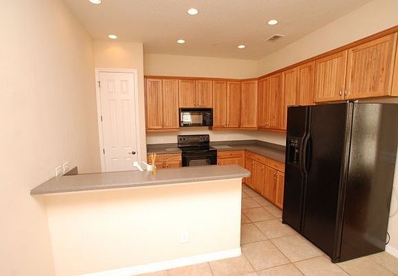5th image of 4081 Corrine Dr