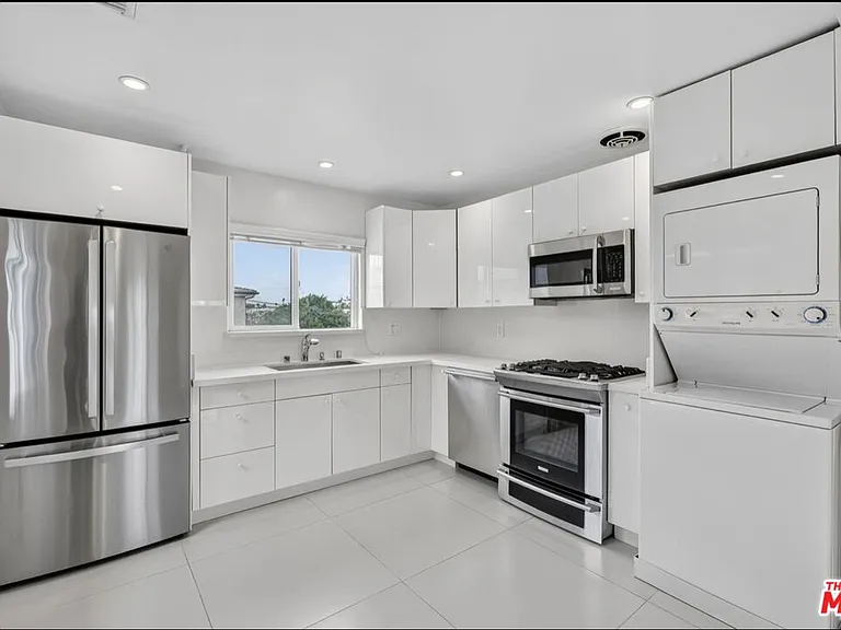119 Paloma Ave #M — Photo 12
