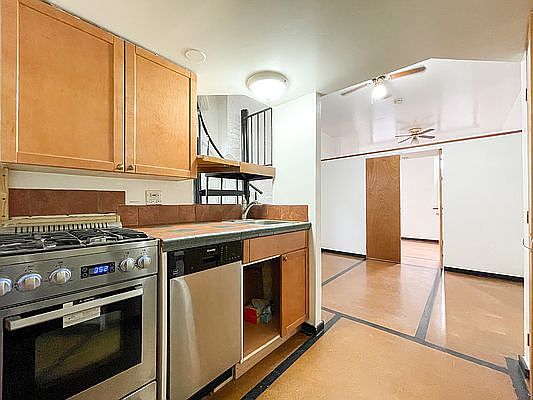 2nd image of 424 E 82nd St APT 5RE