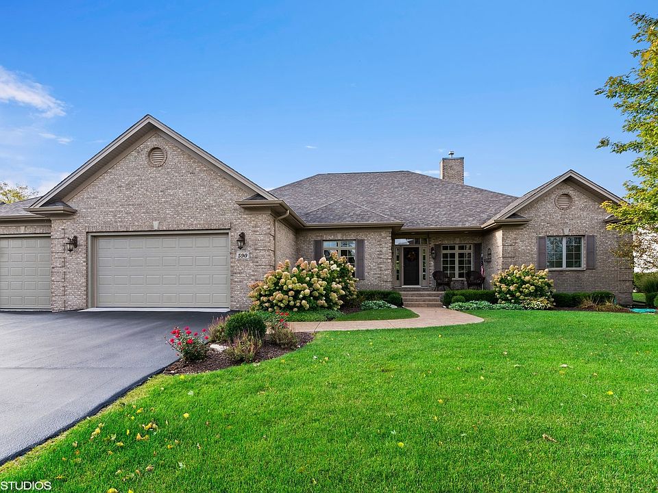 1st image of 590 Viking Dr