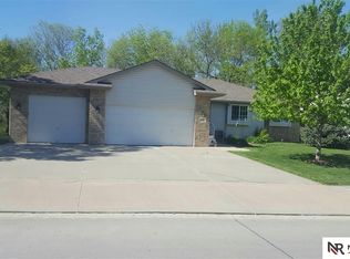 2908 Rahn Blvd, Bellevue, NE 68123