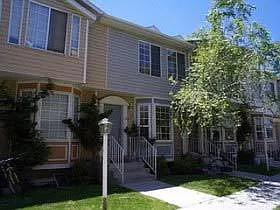 547 N 300 E #4 — Photo 9