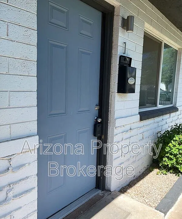 805 E Turney Ave #1