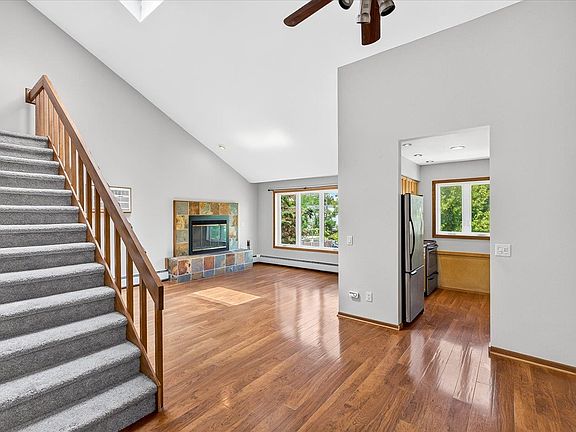 5th image of 311 Forest St APT 2B