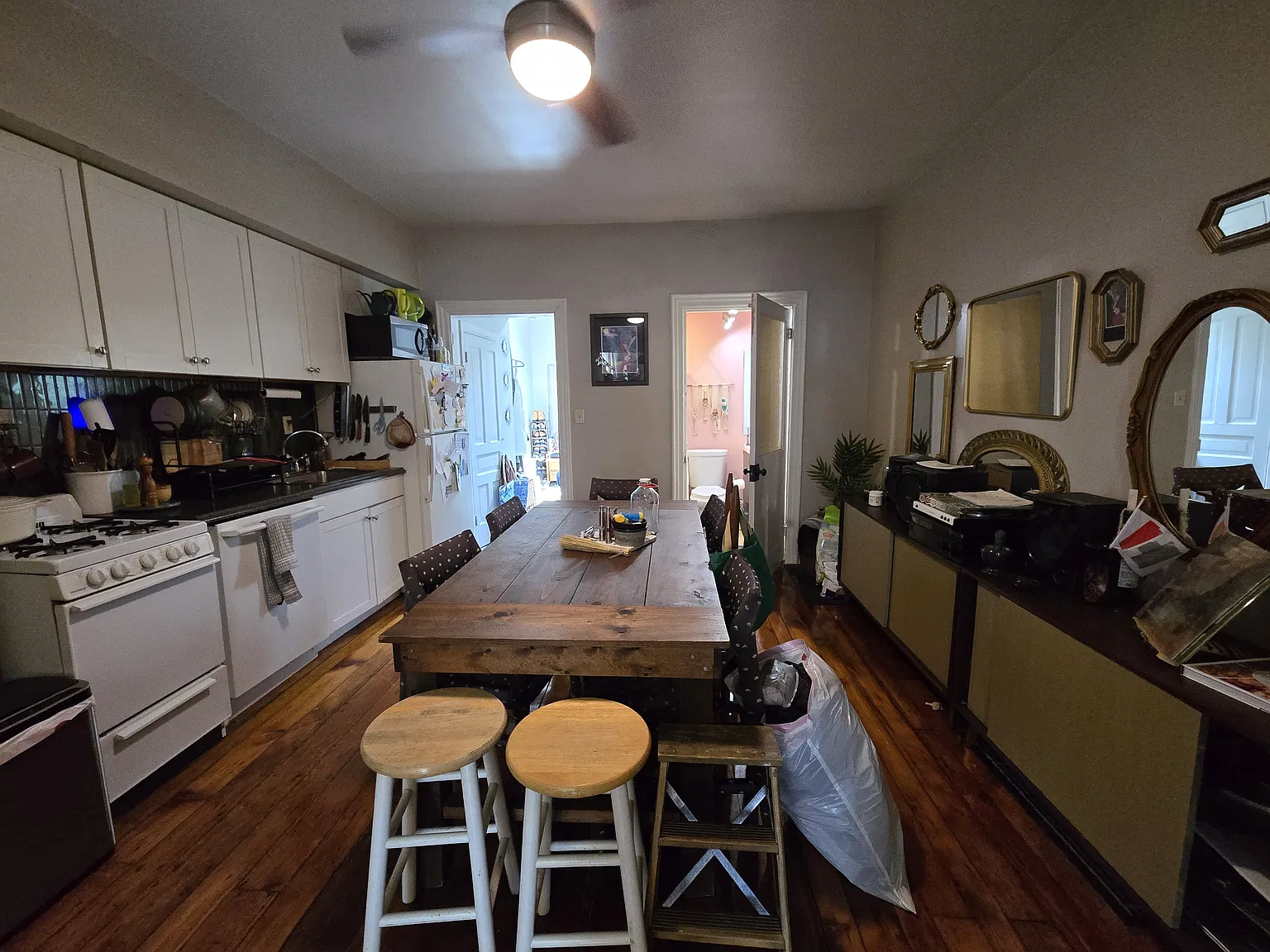 1532 Buena Vista St — Photo 3