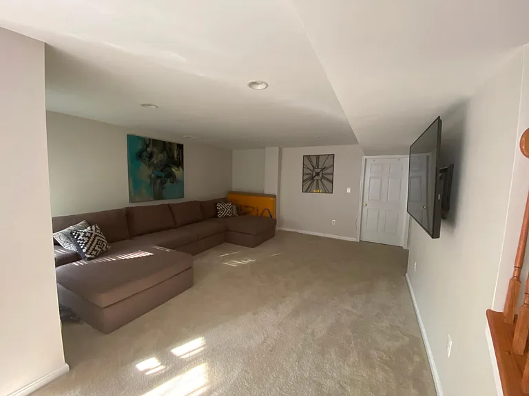 11047 Birchtree Ln — Photo 7