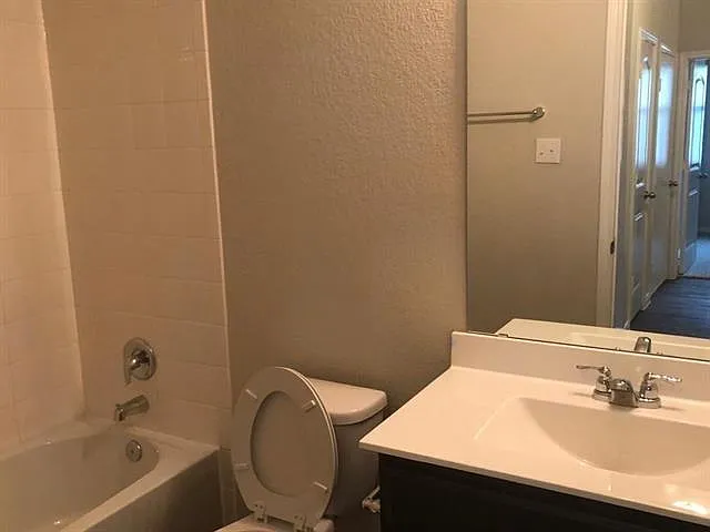 221 Naset Dr — Photo 7