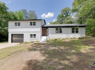 216 Randall Dr, Warner Robins, GA 31088