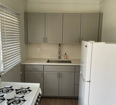 5th image of 1408 E Concord St #2