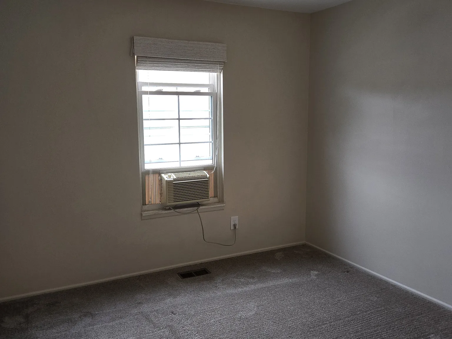 1650 Wingate Blvd — Photo 3