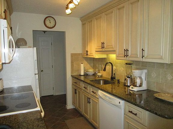 2nd image of 432 Old Chatham Road #U-306