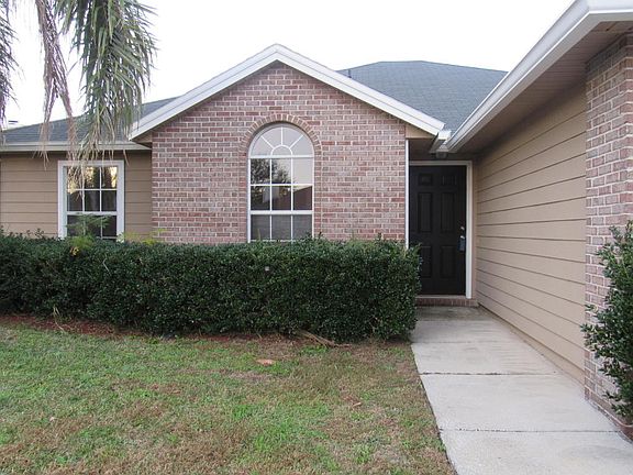 2nd image of 810 Hickory Lakes Dr E