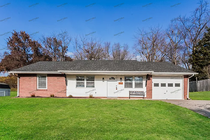 2400 Mack Rd — Photo 1